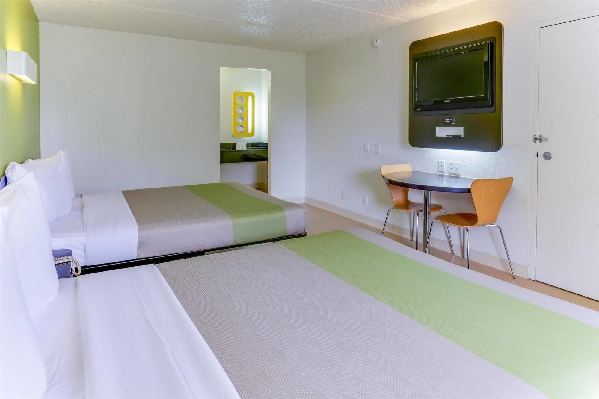 Motel 6 Houston, Tx - West ภายนอก รูปภาพ