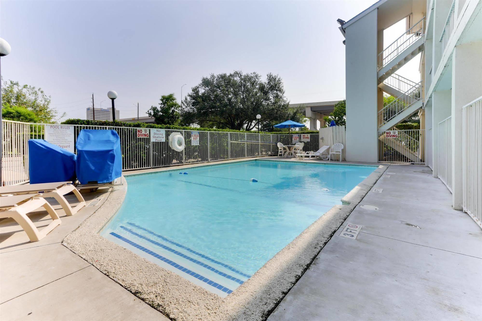 Motel 6 Houston, Tx - West ภายนอก รูปภาพ